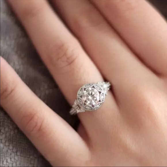 New 925 Silver Vintage Dainty Diamond Lady Ring 💍 - Picture 2 of 4